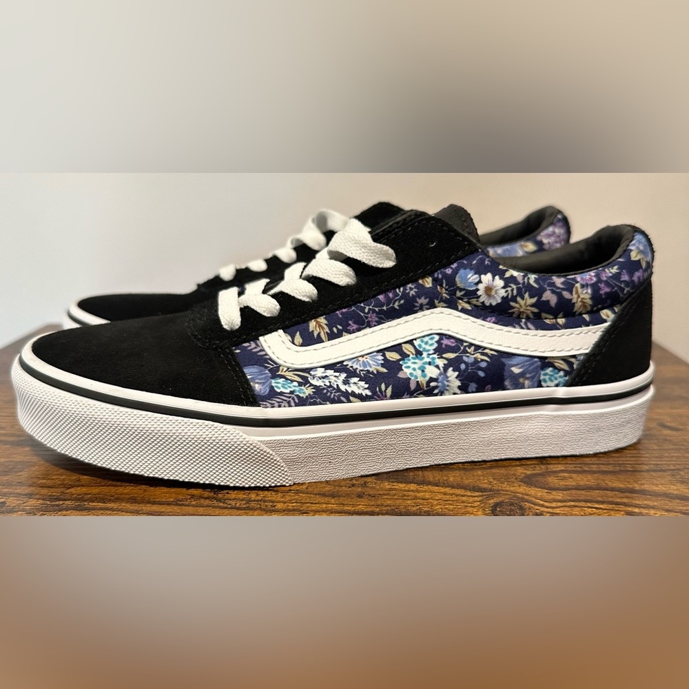 Vans Little/Big Girls Moody Floral Purple/Black Sneakers NWT Various Sizes
